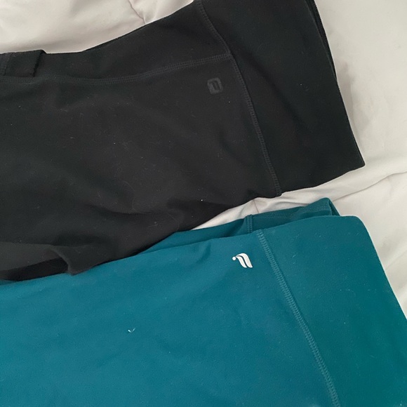 Fabletics leggings bundle - Picture 2 of 2